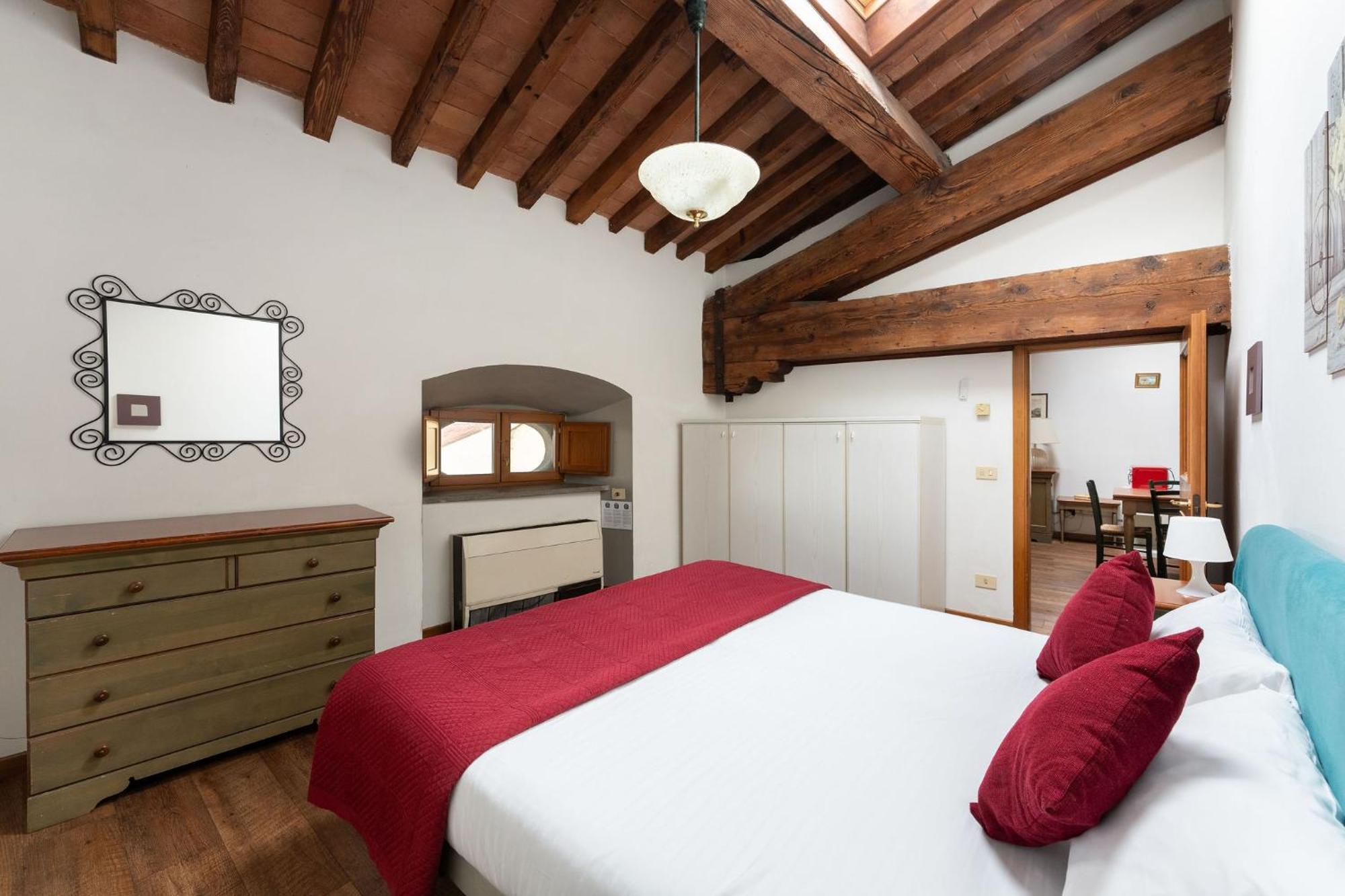 Apartments Close To Duomo フィレンツェ 部屋 写真